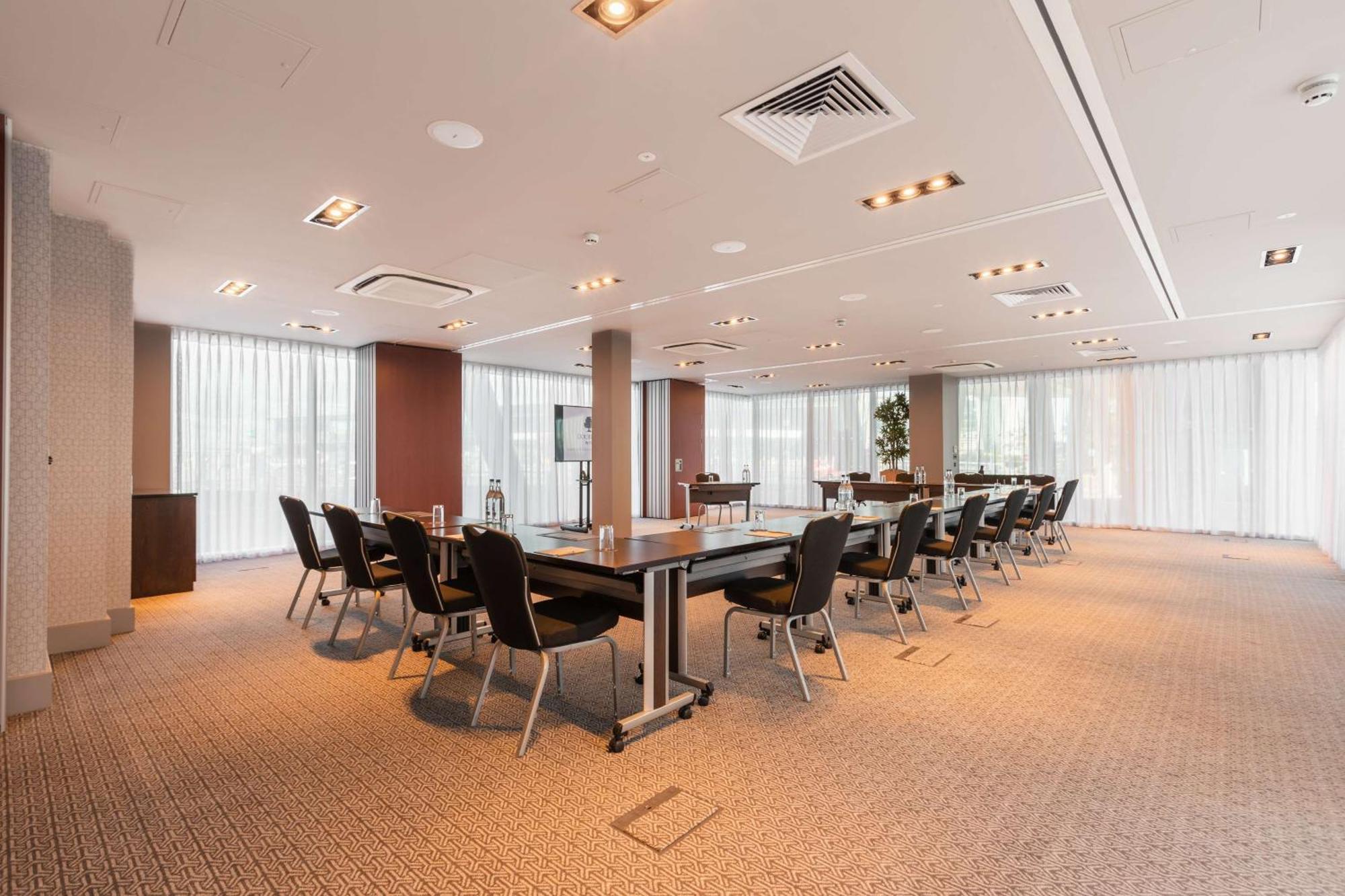 Doubletree By Hilton Hotel Newcastle International Airport Bagian luar foto