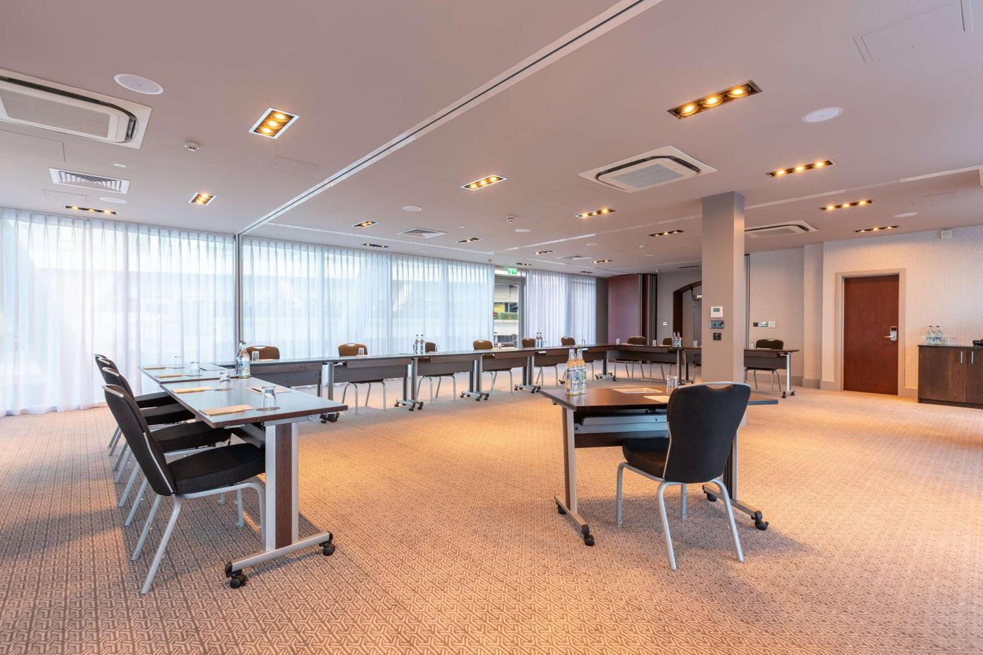 Doubletree By Hilton Hotel Newcastle International Airport Bagian luar foto