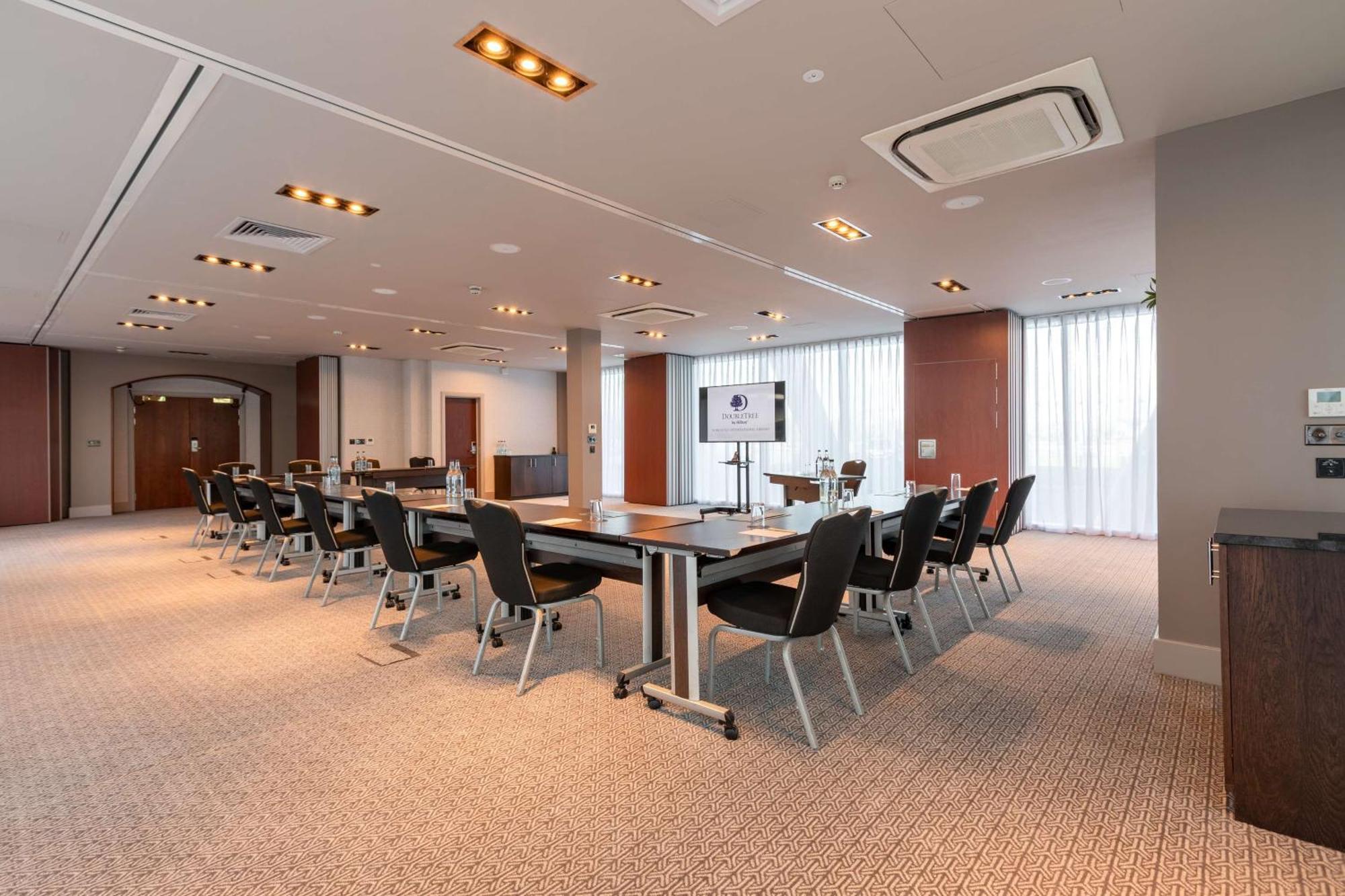 Doubletree By Hilton Hotel Newcastle International Airport Bagian luar foto