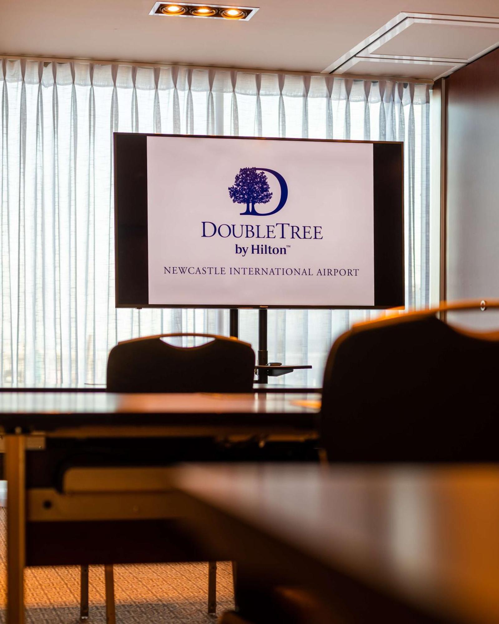 Doubletree By Hilton Hotel Newcastle International Airport Bagian luar foto