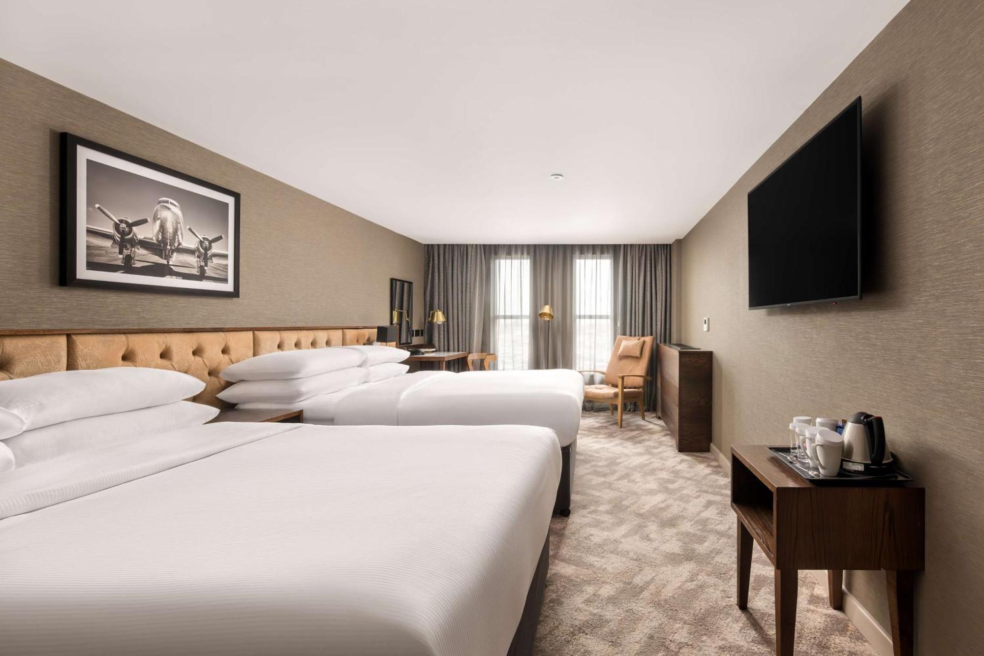Doubletree By Hilton Hotel Newcastle International Airport Bagian luar foto