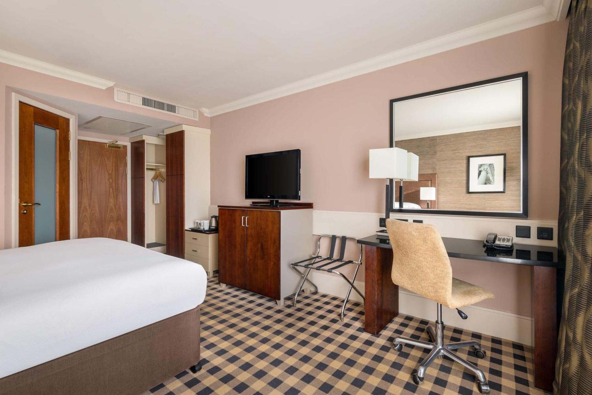 Doubletree By Hilton Hotel Newcastle International Airport Bagian luar foto